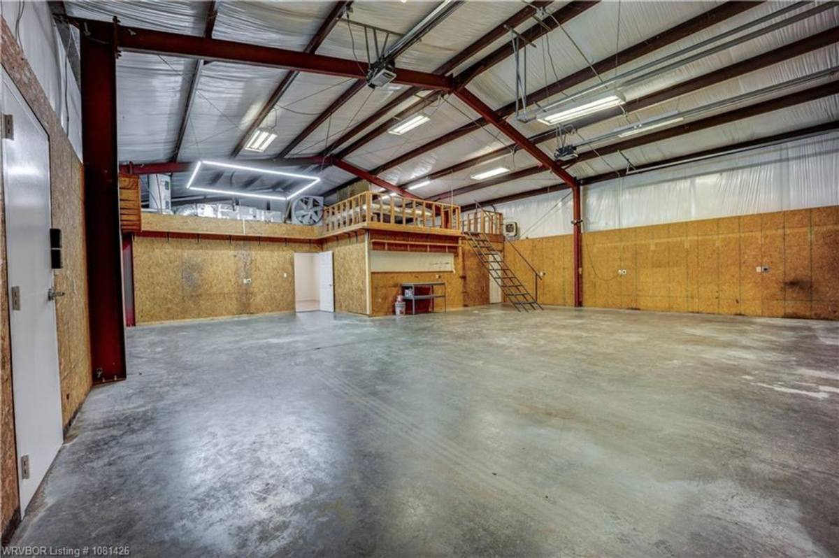 Apartment for rent at 1324 Sandstone Dr, Van Buren, AR 72956