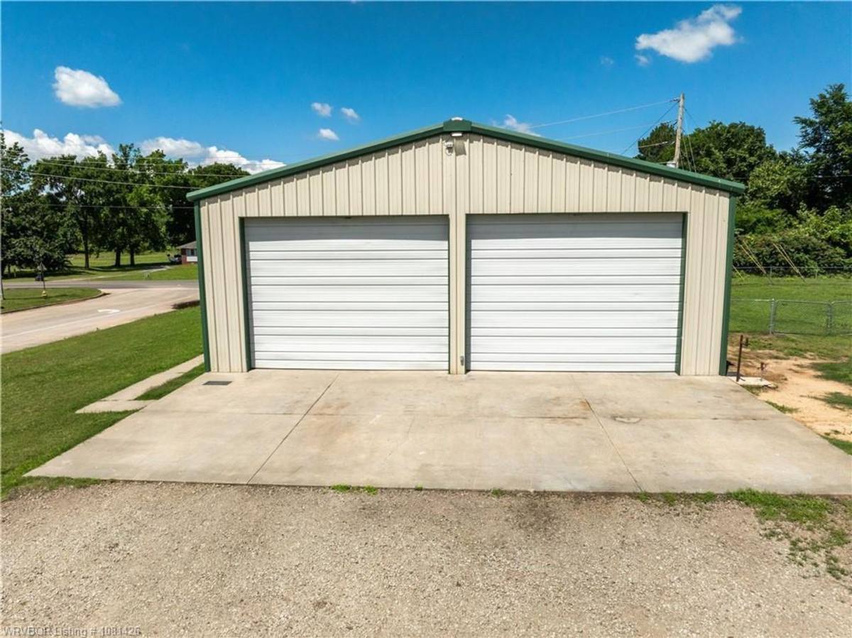 Apartment for rent at 1324 Sandstone Dr, Van Buren, AR 72956