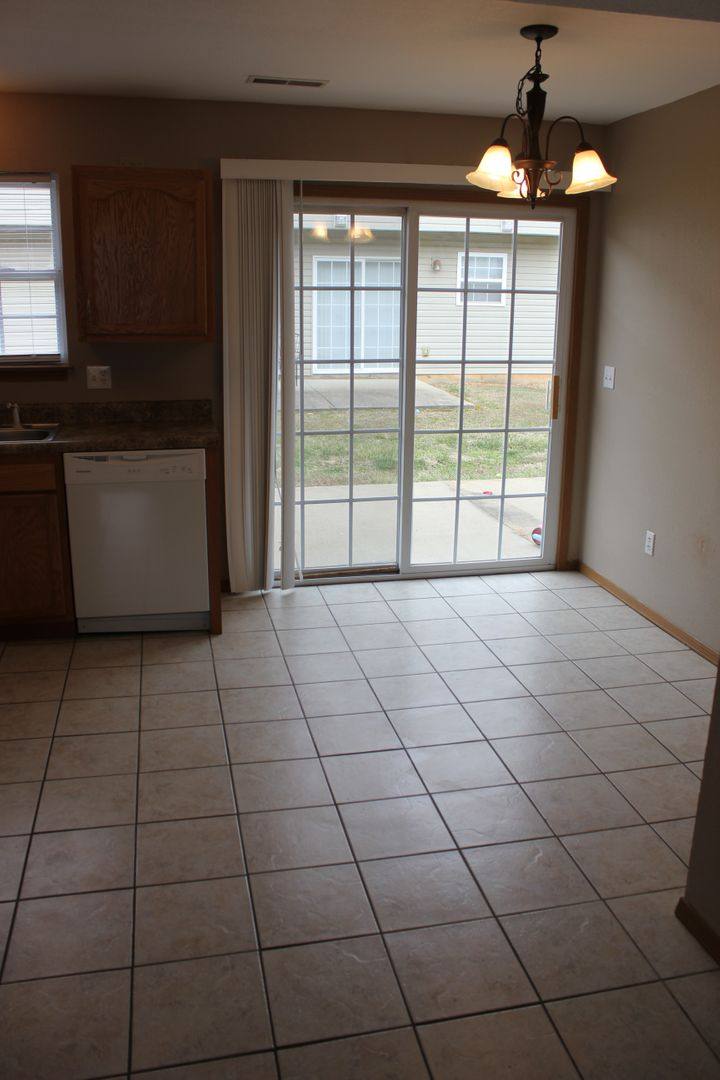 Apartment for rent at 5550-5596 N White St, Ozark, MO 65721