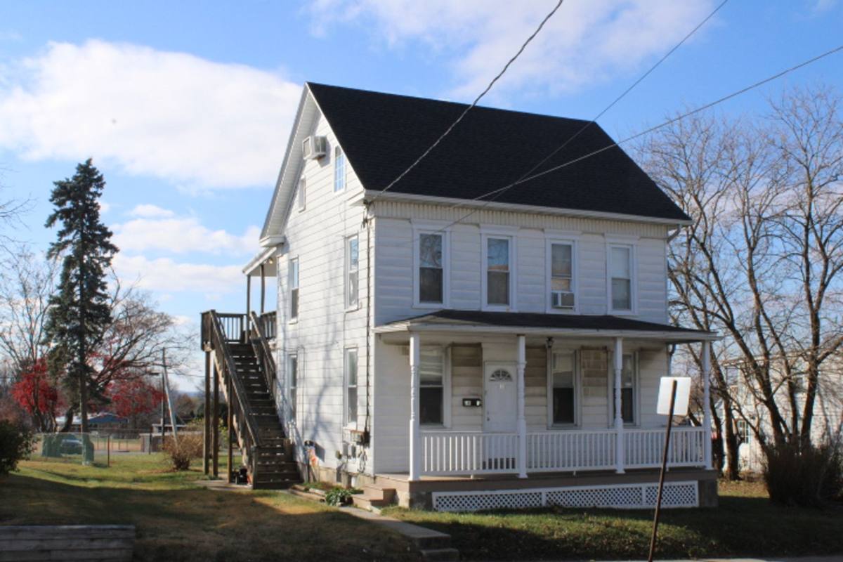 Apartment for rent at 246 W Main St - 1st Floor, Dallastown, PA 17313
