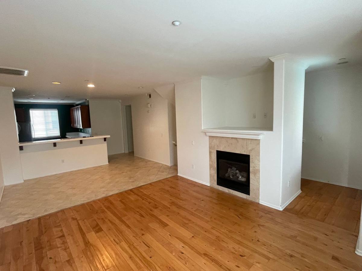Townhouse for rent at 2703 White Pine Court, Chula Vista, CA 91915