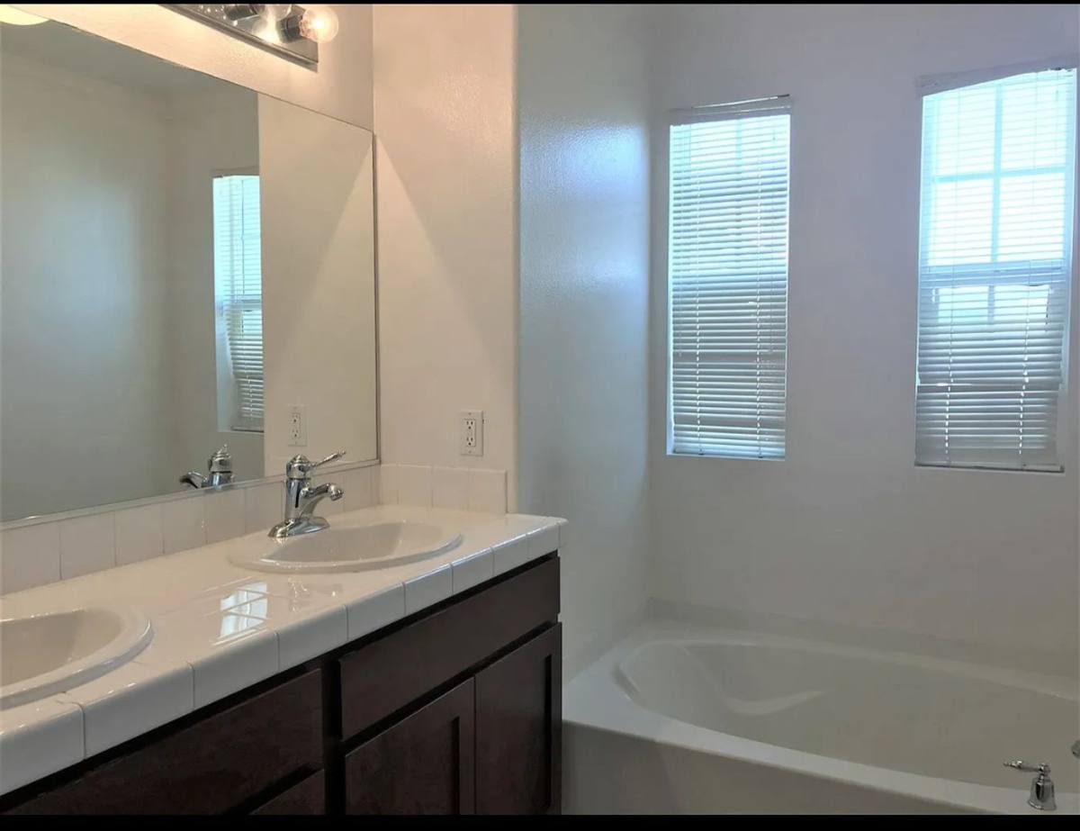 Townhouse for rent at 2703 White Pine Court, Chula Vista, CA 91915