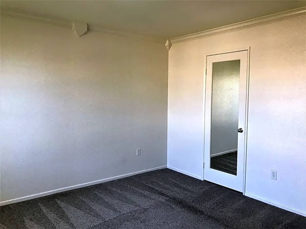 Townhouse for rent at 2703 White Pine Court, Chula Vista, CA 91915