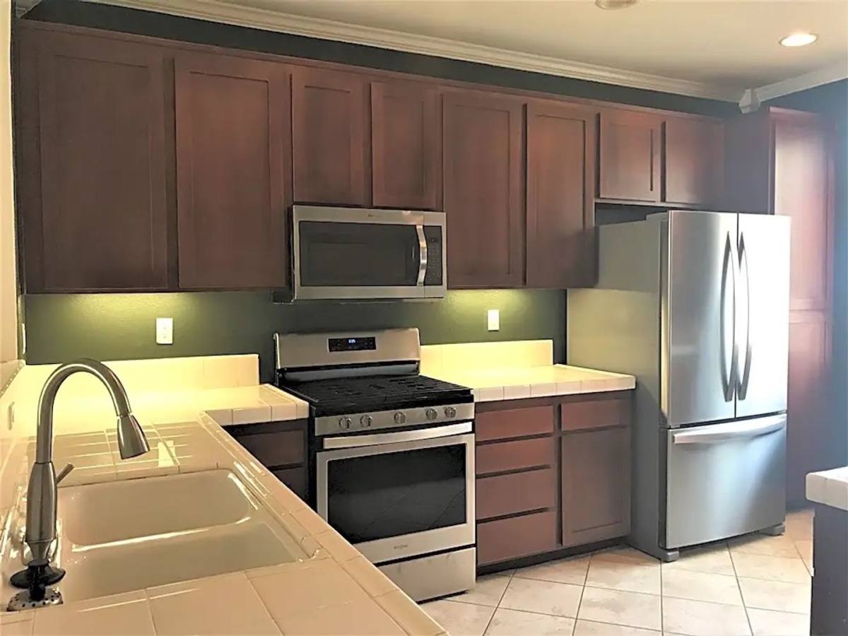 Townhouse for rent at 2703 White Pine Court, Chula Vista, CA 91915