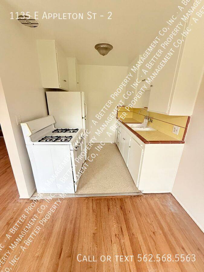 Apartment for rent at 1135 E Appleton St #2, Long Beach, CA 90802