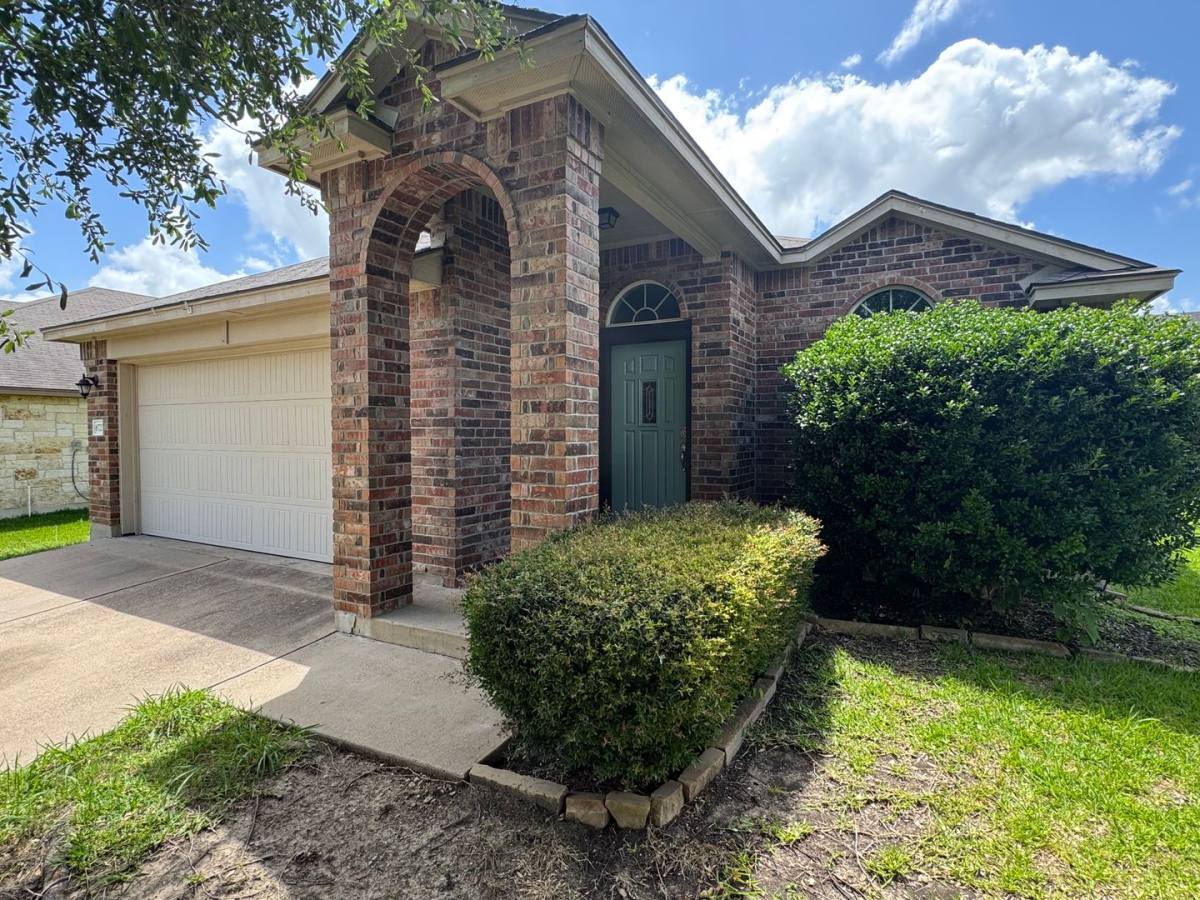 House for rent at 6725 Cold Water, Woodway, TX 76712