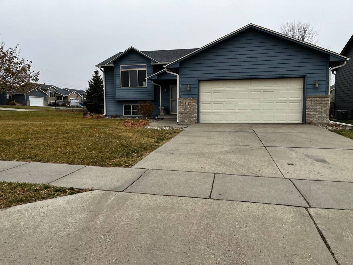 House for rent at 7112 W 53rd St, Sioux Falls, SD 57106