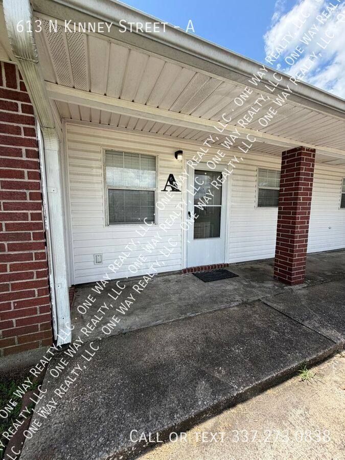 Apartment for rent at 613 N Kinney St #A, Iowa, LA 70647