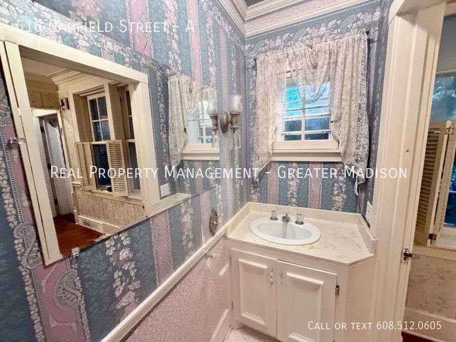 Apartment for rent at 516 Garfield St #A, Stoughton, WI 53589