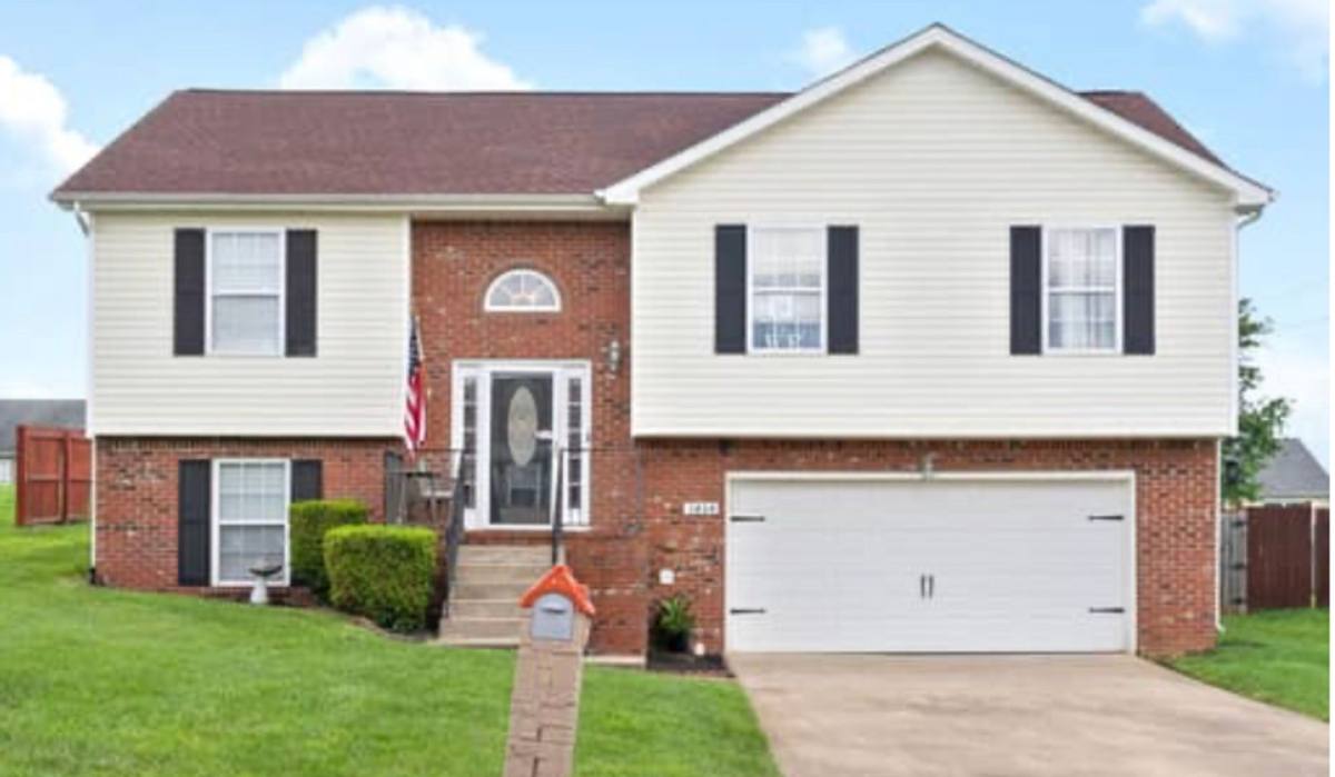 House for rent at 3404 Bradfield Dr, Clarksville, TN 37042