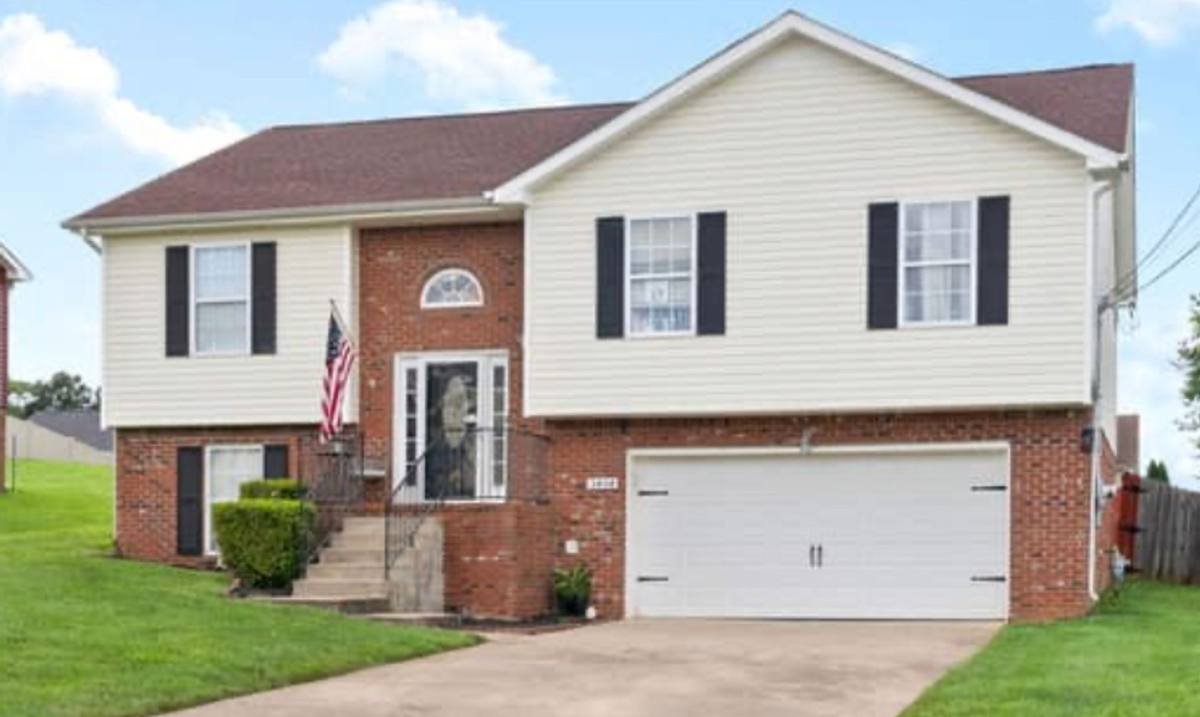 House for rent at 3404 Bradfield Dr, Clarksville, TN 37042