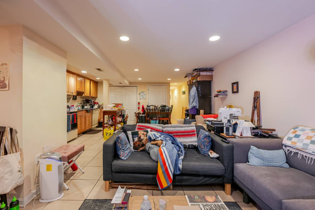 House for rent at 3415 Brown St NW Eb, Washington, DC 20010