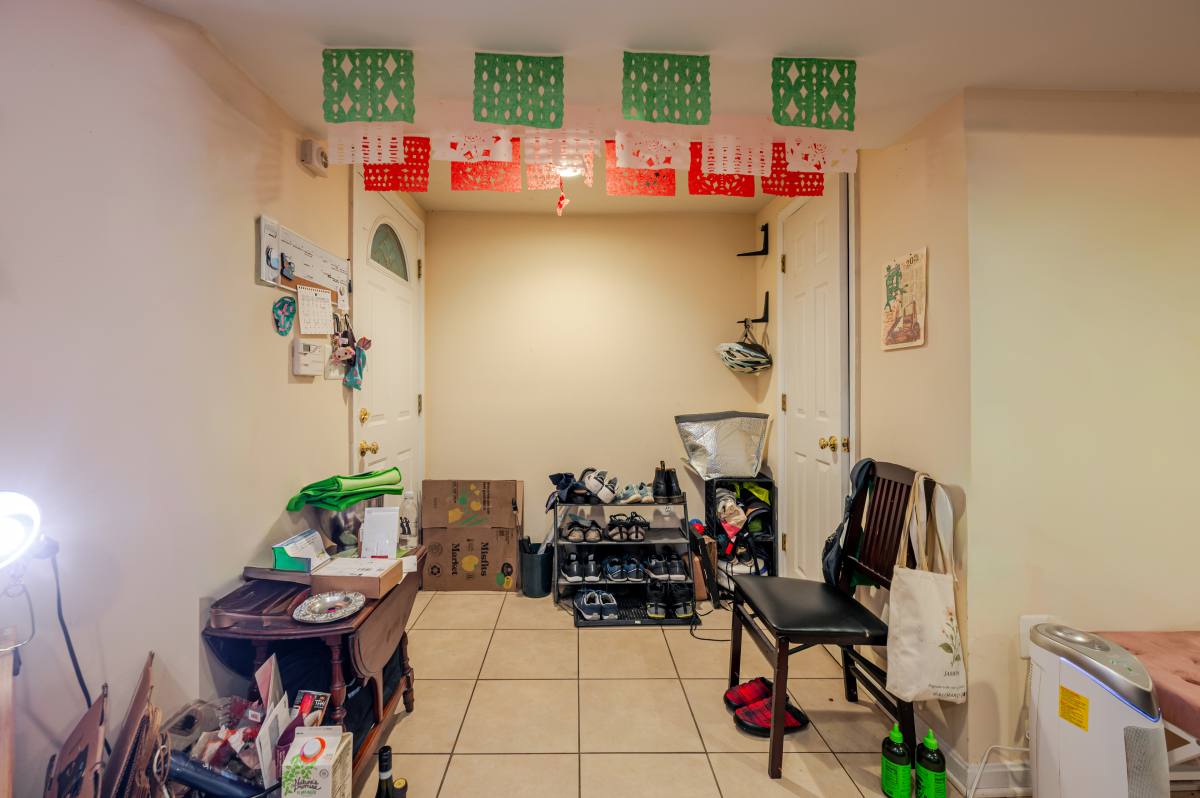 House for rent at 3415 Brown St NW Eb, Washington, DC 20010