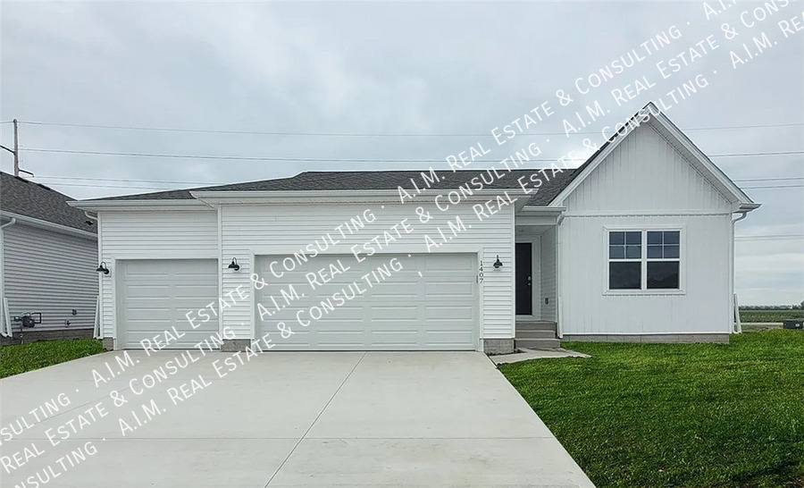Townhouse for rent at 1407 NE Crossing Oak Dr, Ankeny, IA 50021