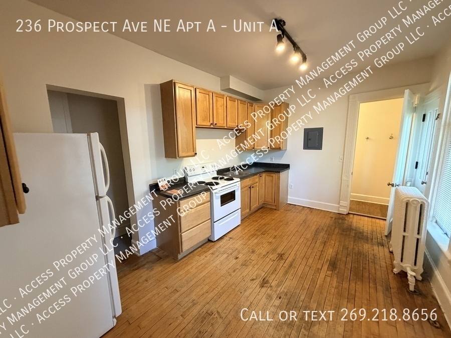 Apartment for rent at 236 Prospect Ave NE #A, Grand Rapids, MI 49503