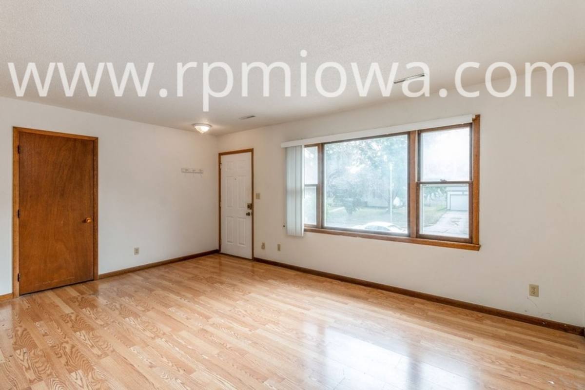 Apartment for rent at 209 Todd Circle, Ames, IA 50014