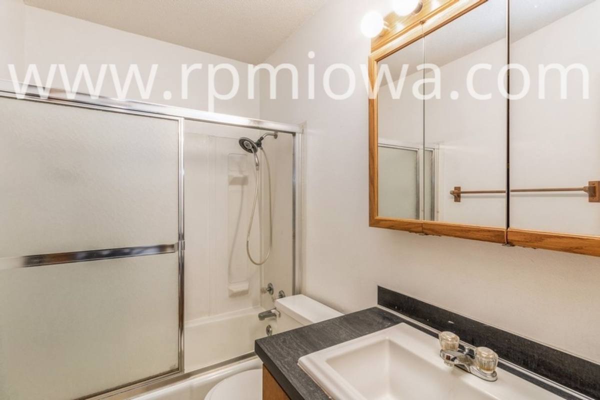 Apartment for rent at 209 Todd Circle, Ames, IA 50014