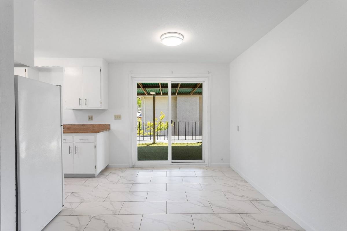 Apartment for rent at 1504 Alameda Ave, Alameda, CA 94501