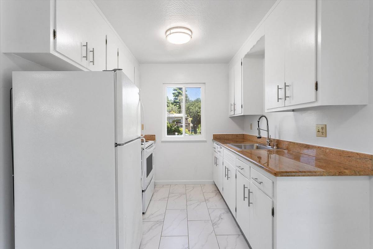 Apartment for rent at 1504 Alameda Ave, Alameda, CA 94501