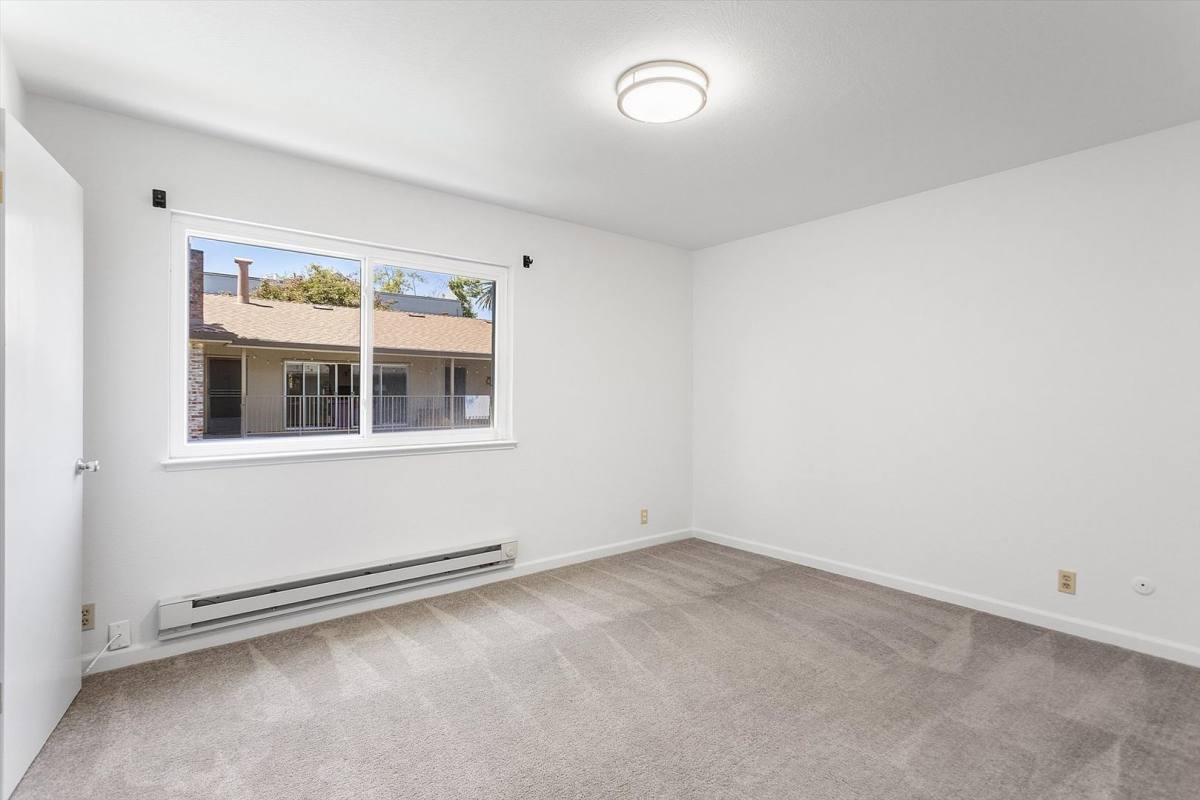 Apartment for rent at 1504 Alameda Ave, Alameda, CA 94501