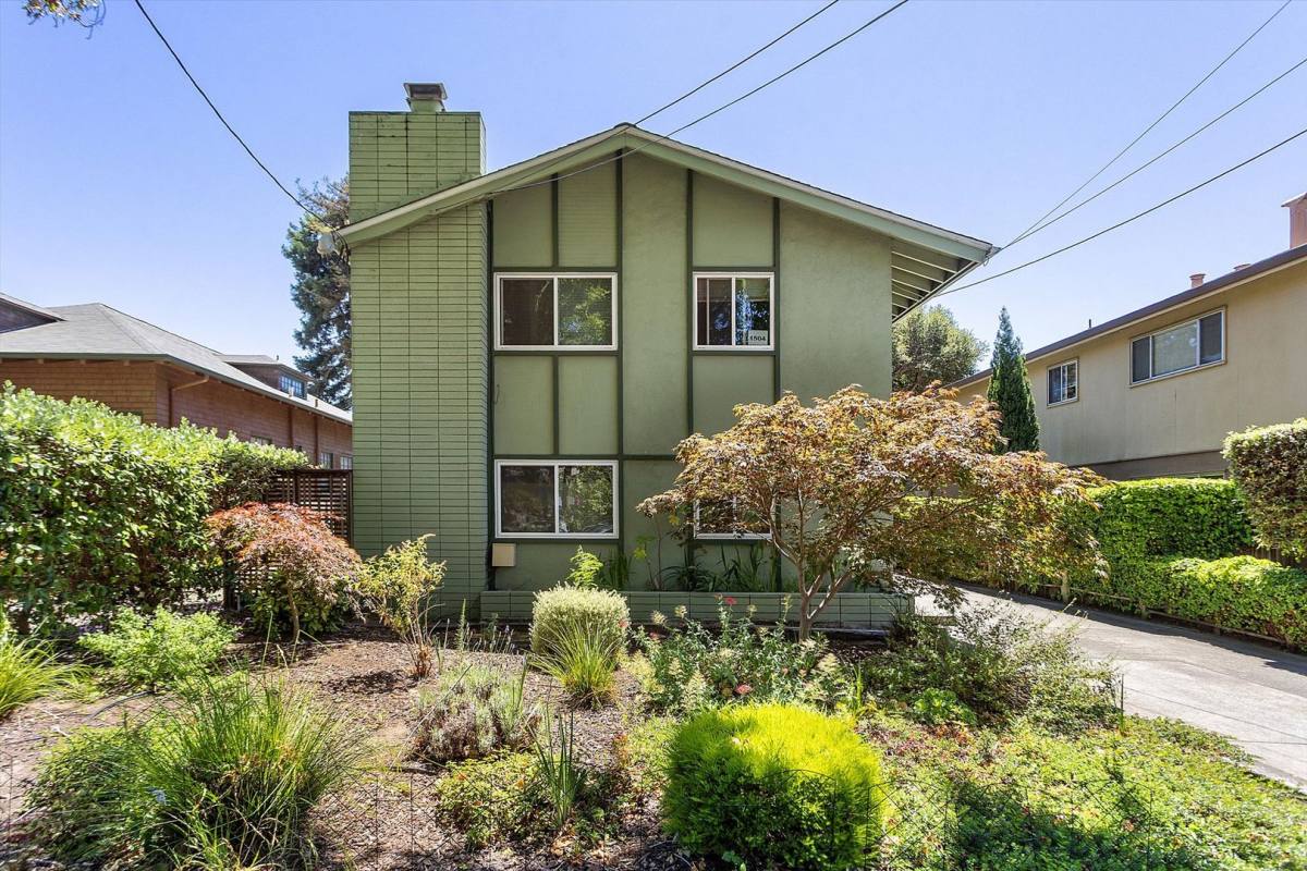 Apartment for rent at 1504 Alameda Ave, Alameda, CA 94501