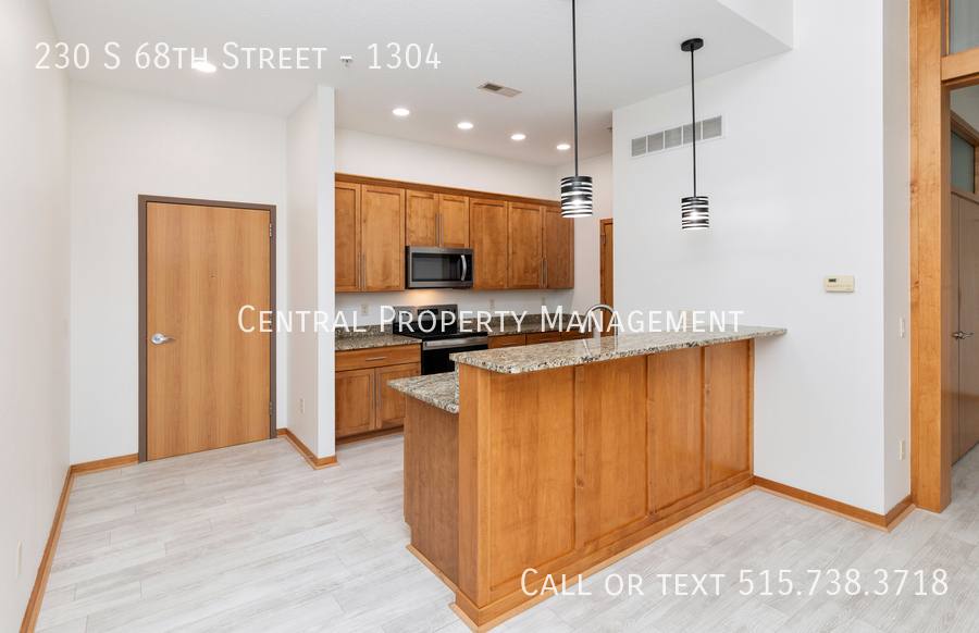 Condo for rent at 230 S 68th St #1304, West Des Moines, IA 50266