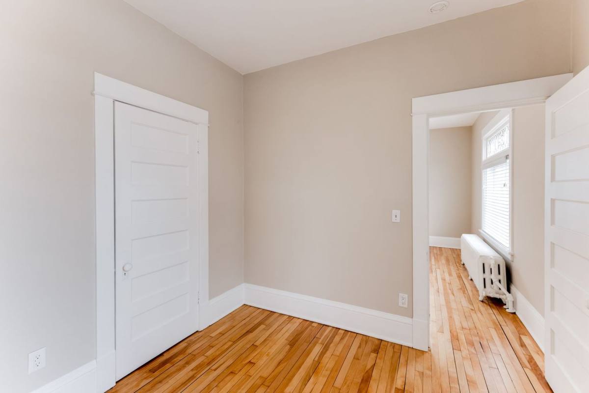 Apartment for rent at 273 W Sturgis St, Saint Paul, MN 55102