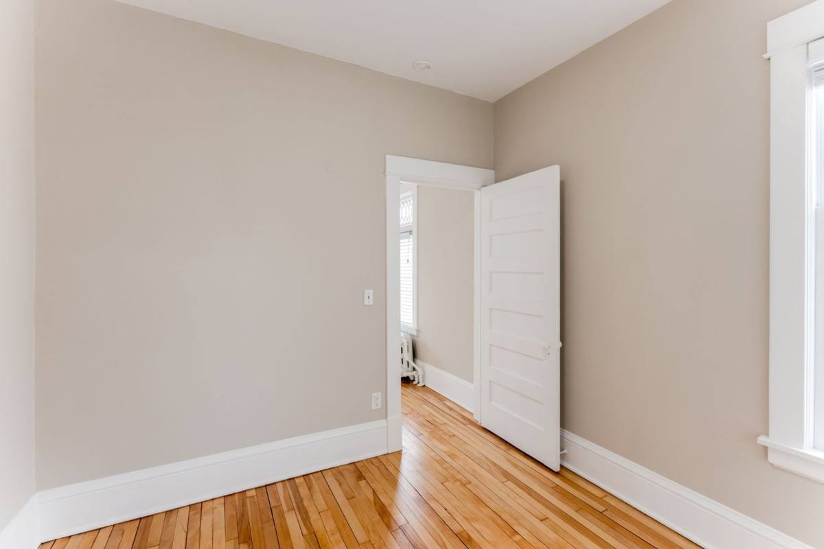 Apartment for rent at 273 W Sturgis St, Saint Paul, MN 55102