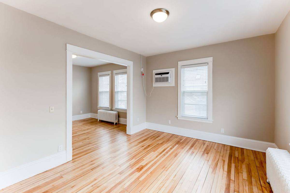 Apartment for rent at 273 W Sturgis St, Saint Paul, MN 55102