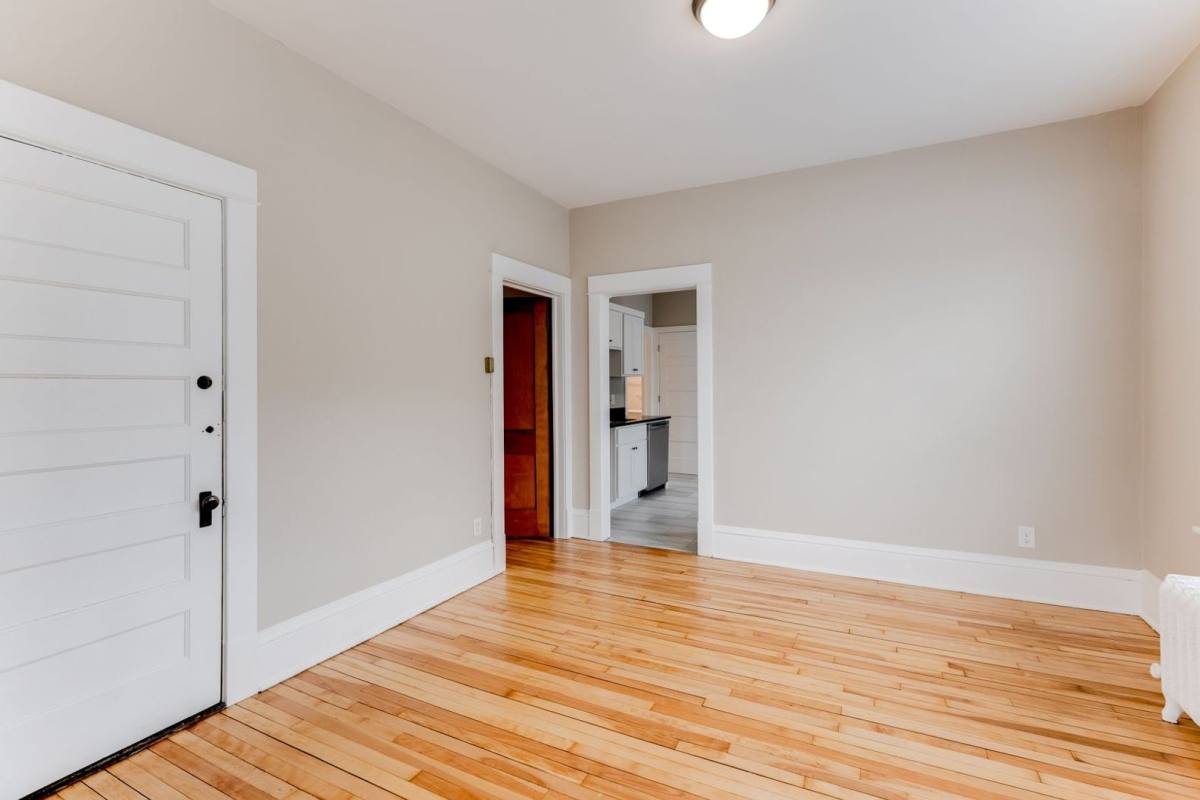 Apartment for rent at 273 W Sturgis St, Saint Paul, MN 55102