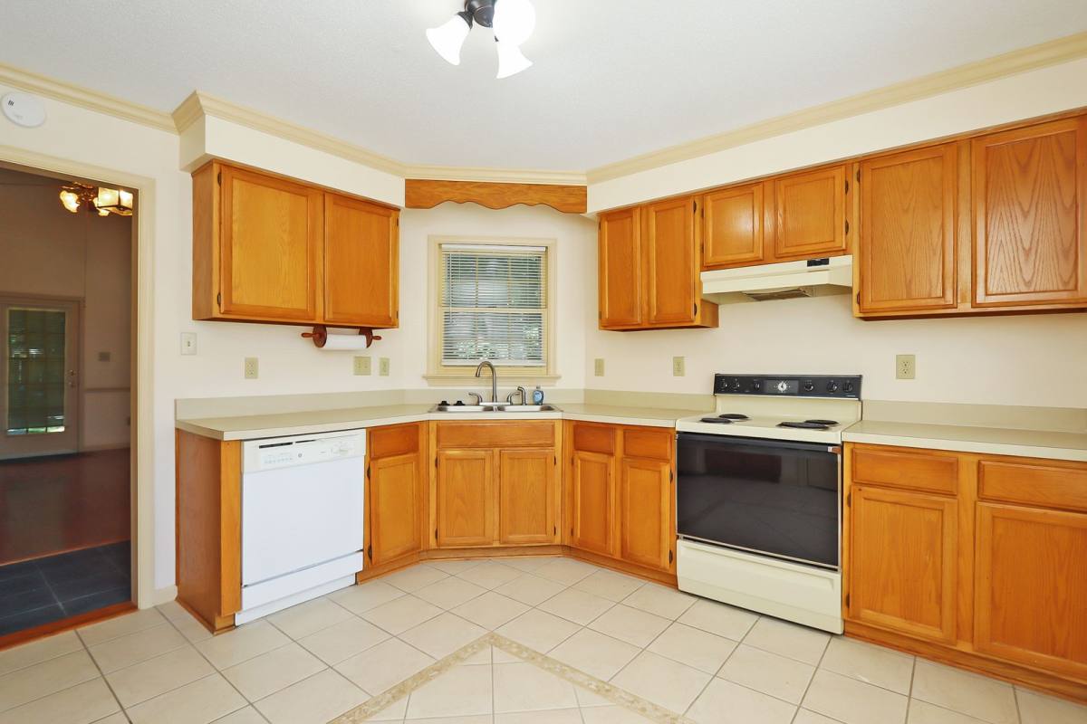 Townhouse for rent at 109 Larkspur Hollow, Yorktown, VA 23692