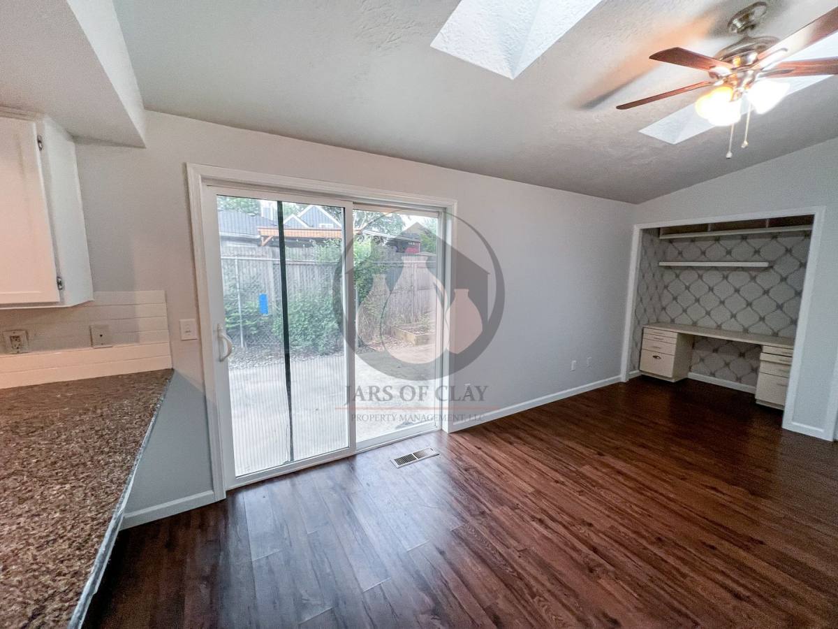 House for rent at 2346 Mousebird NW, Salem, OR 97304