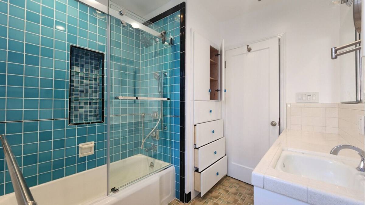 House for rent at 935 Swanston Dr, Sacramento, CA 95818