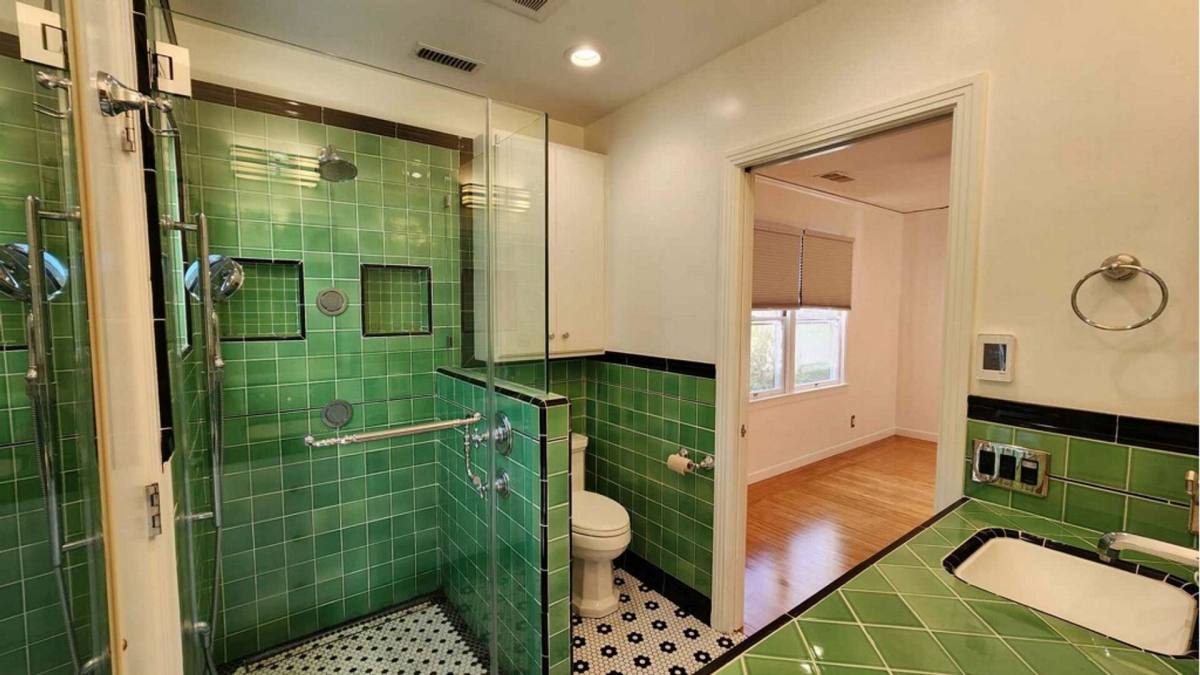 House for rent at 935 Swanston Dr, Sacramento, CA 95818