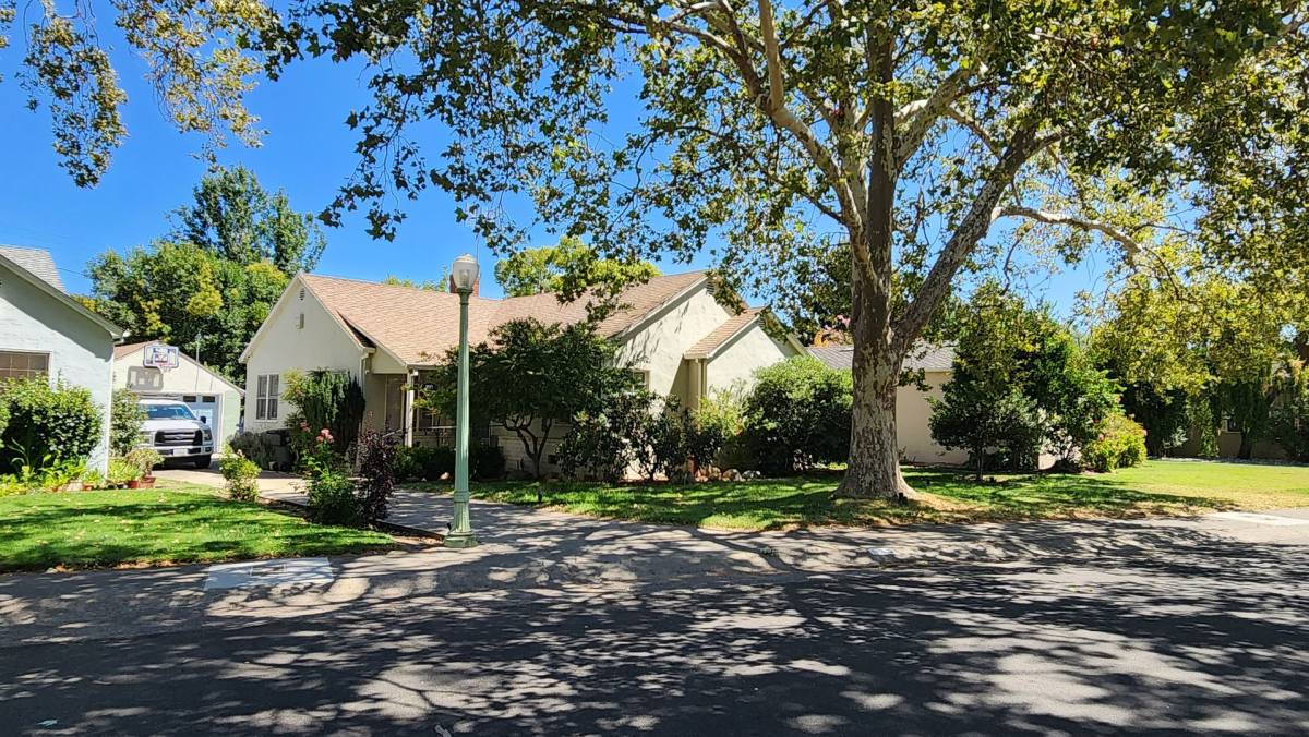 House for rent at 935 Swanston Dr, Sacramento, CA 95818