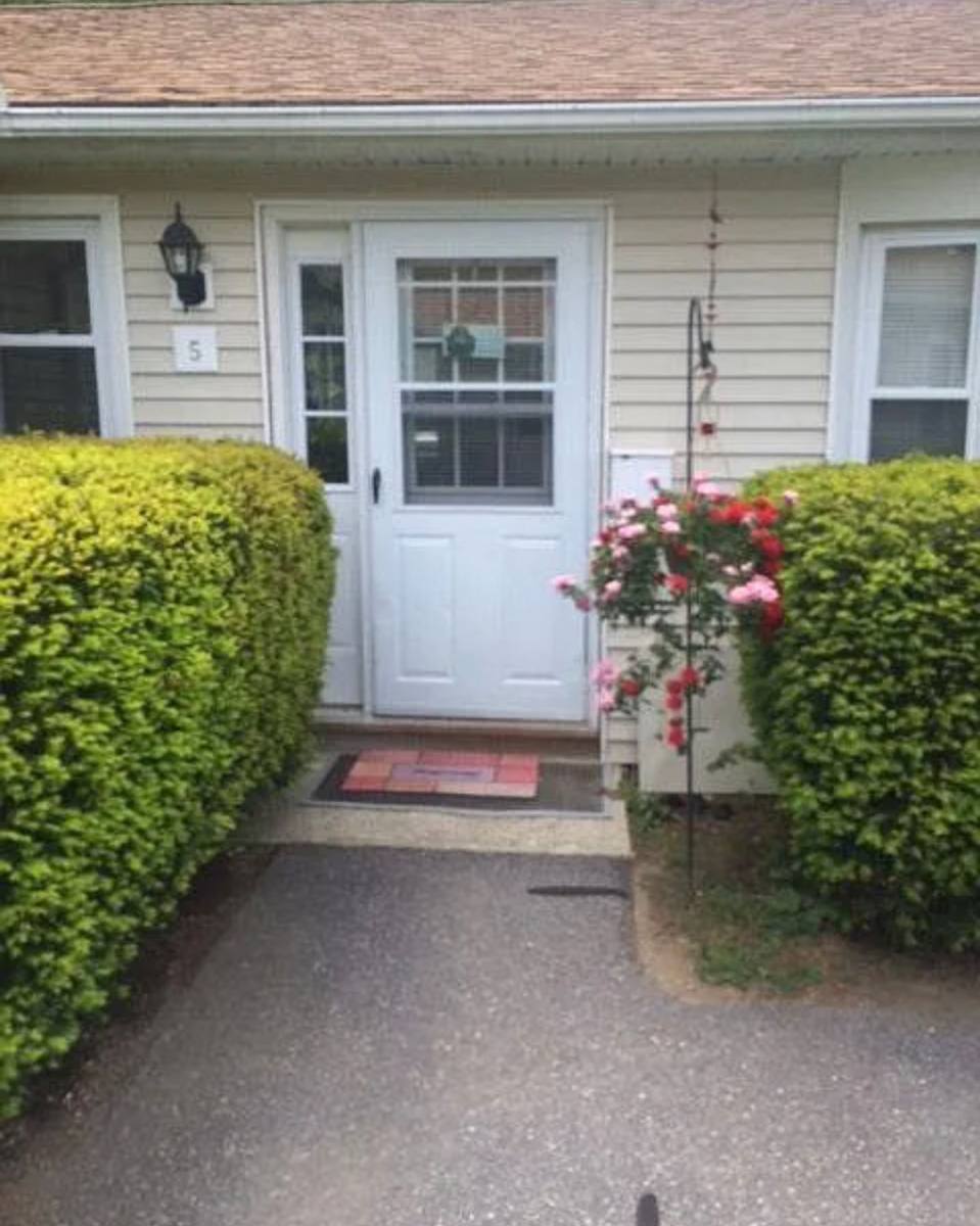Apartment for rent at 75, 95 Hurlbut St, Winsted, CT 06098