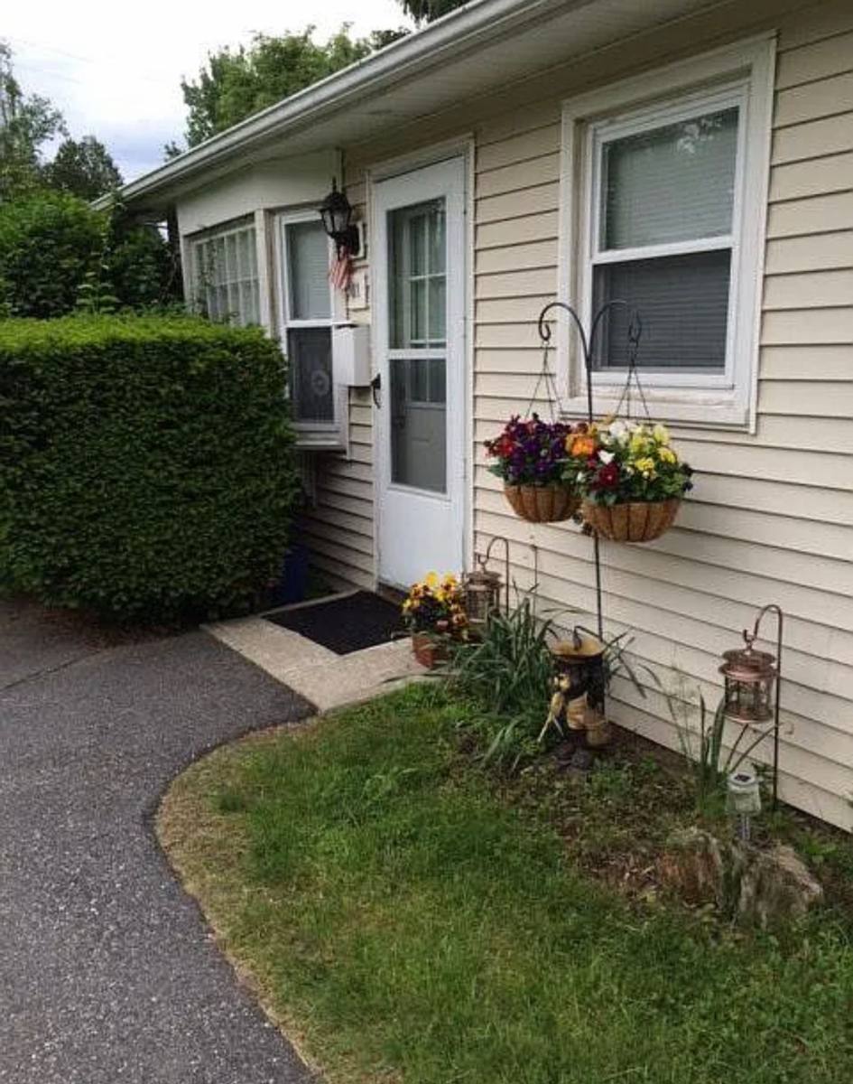 Apartment for rent at 75, 95 Hurlbut St, Winsted, CT 06098