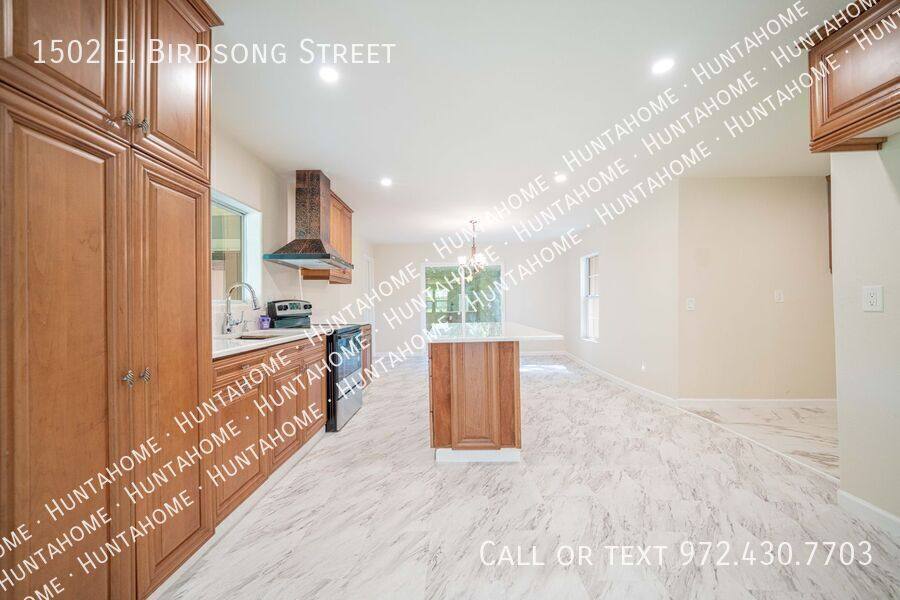 House for rent at 1502 E Birdsong St, Longview, TX 75602