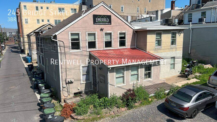Apartment for rent at 245 Bridge St #2, Phoenixville, PA 19460