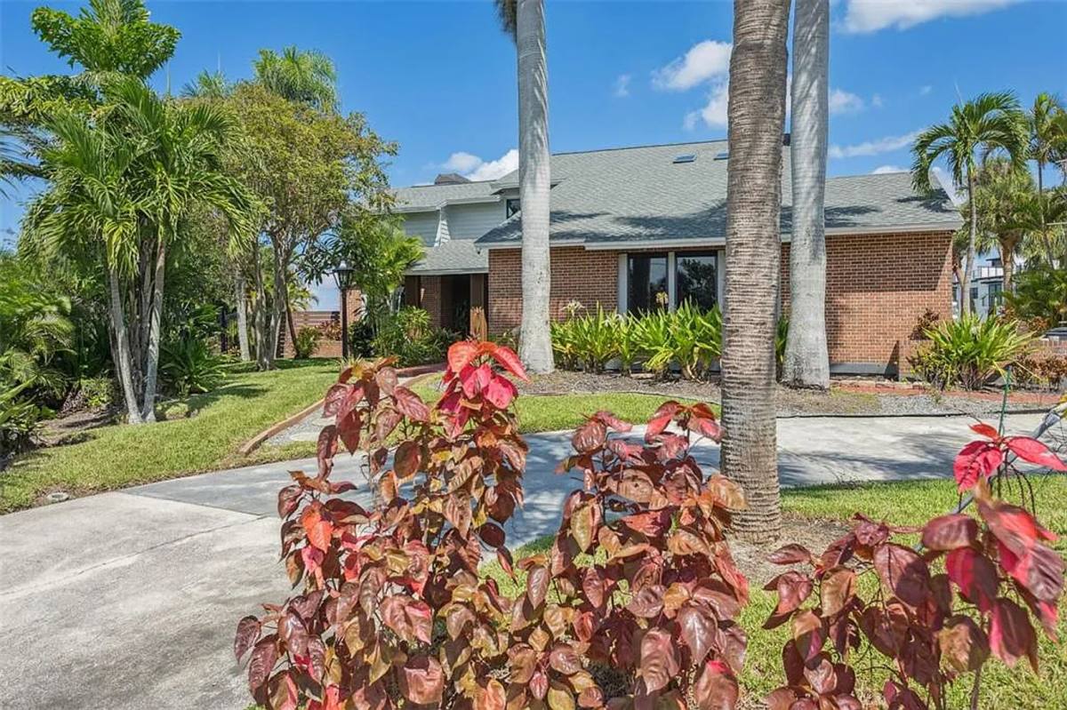 House for rent at 769 Kingston Court, Apollo Beach, FL 33572