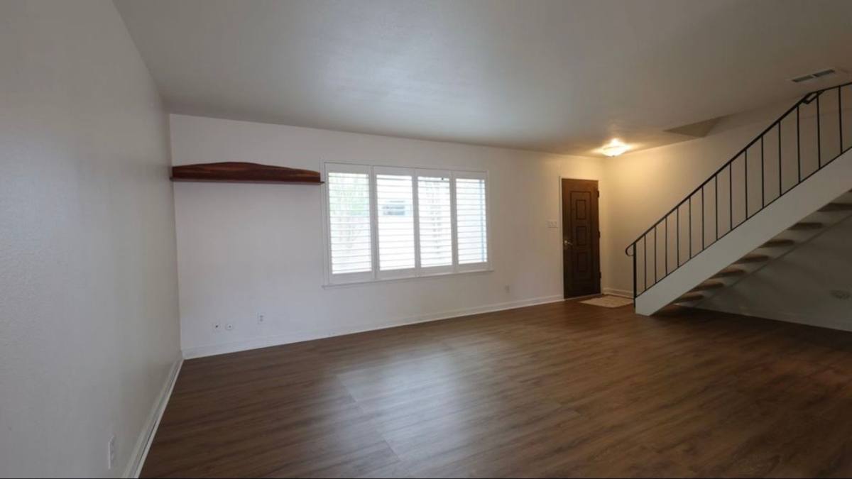 Townhouse for rent at 3108 Via Grande, Sacramento, CA 95825