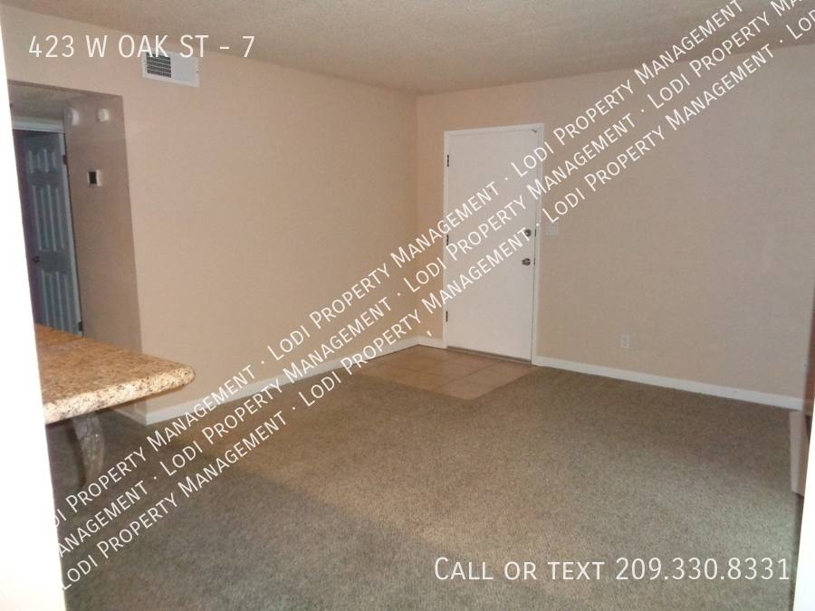 Apartment for rent at 423 W Oak St #7, Lodi, CA 95240