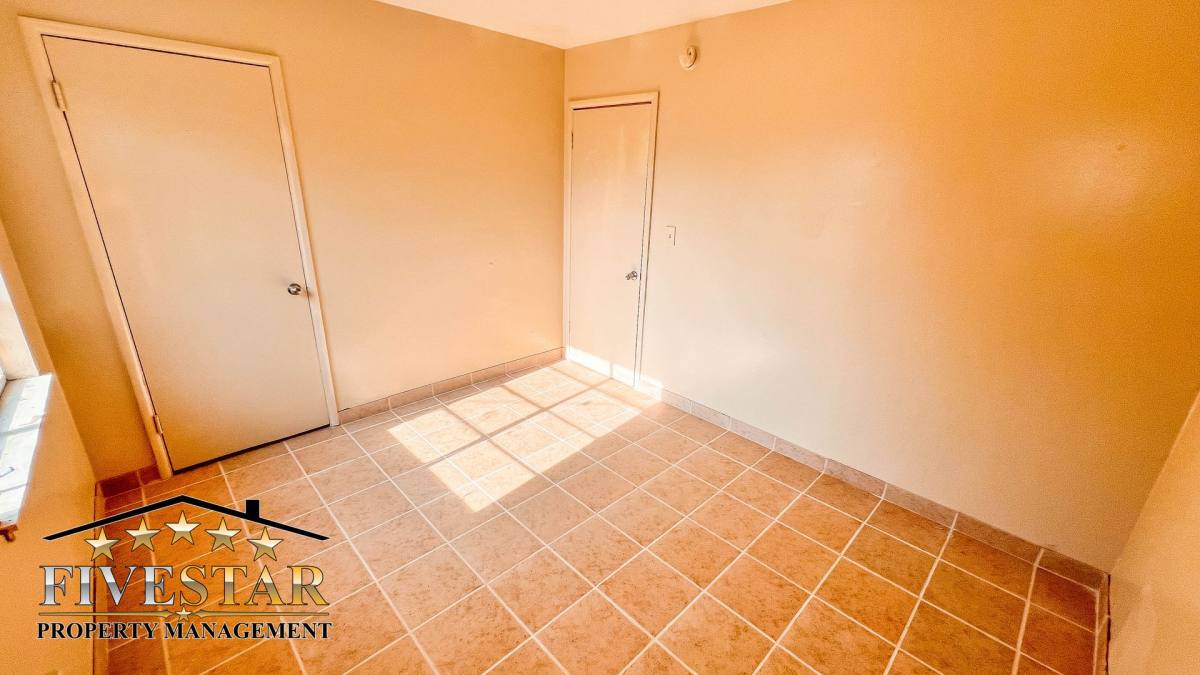 House for rent at 2105 Del Amo Way, Bakersfield, CA 93305