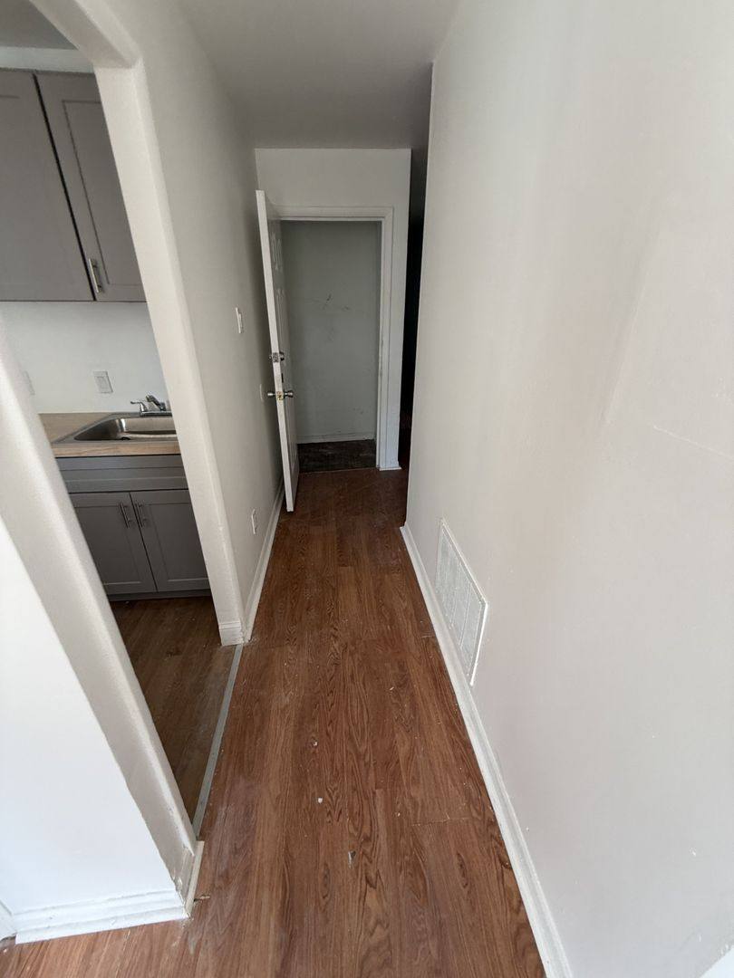 Apartment for rent at 513 Brinton St, Philadelphia, PA 19144