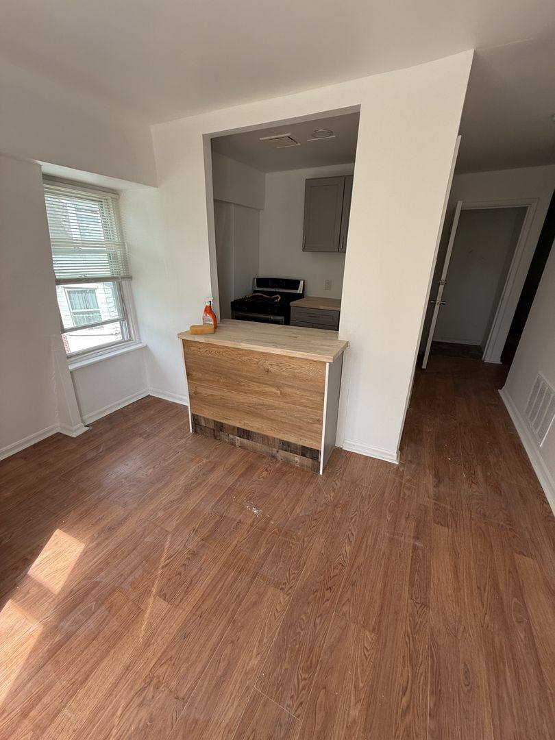 Apartment for rent at 513 Brinton St, Philadelphia, PA 19144