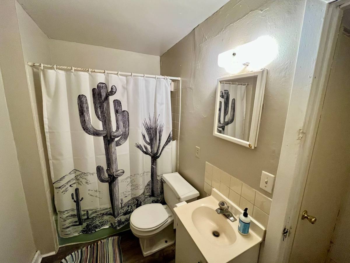Apartment for rent at 1709 E Park Place, Milwaukee, WI 53211