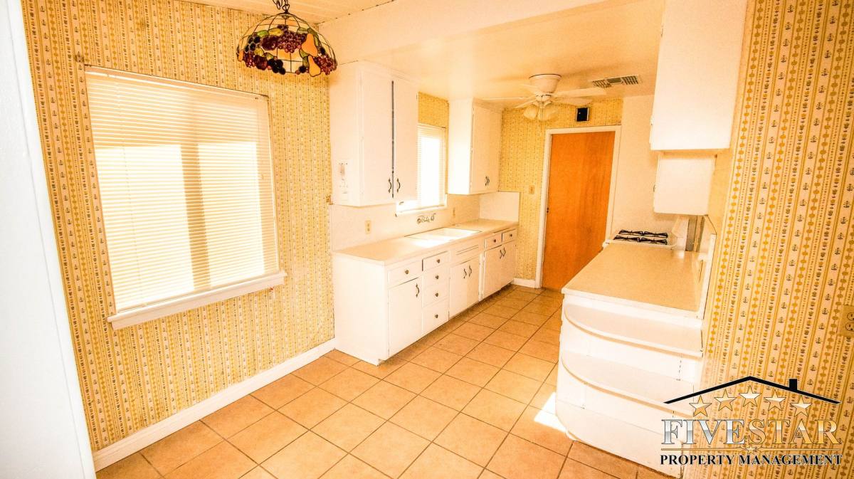 House for rent at 3705 River Blvd, Bakersfield, CA 93305