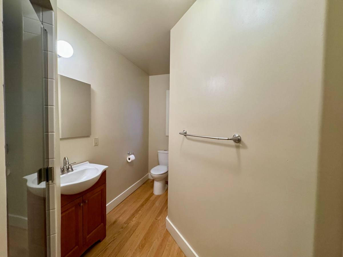 Apartment for rent at 3435 J St, Sacramento, CA 95816
