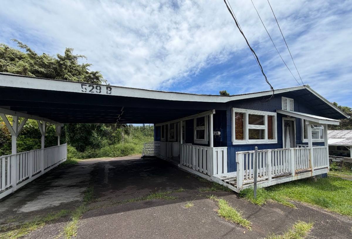 Apartment for rent at 529-B Wainaku St, Hilo, HI 96720