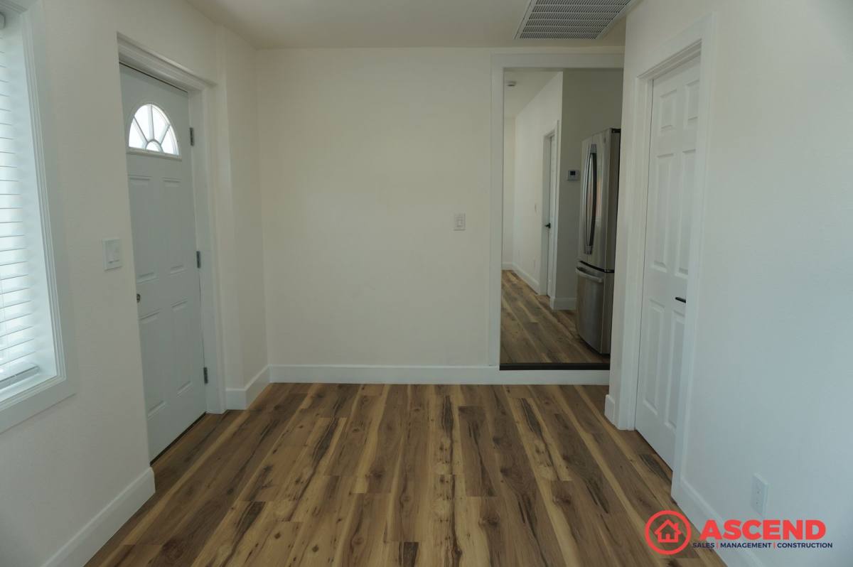 Apartment for rent at 1916 Talisman Dr, Bakersfield, CA 93304